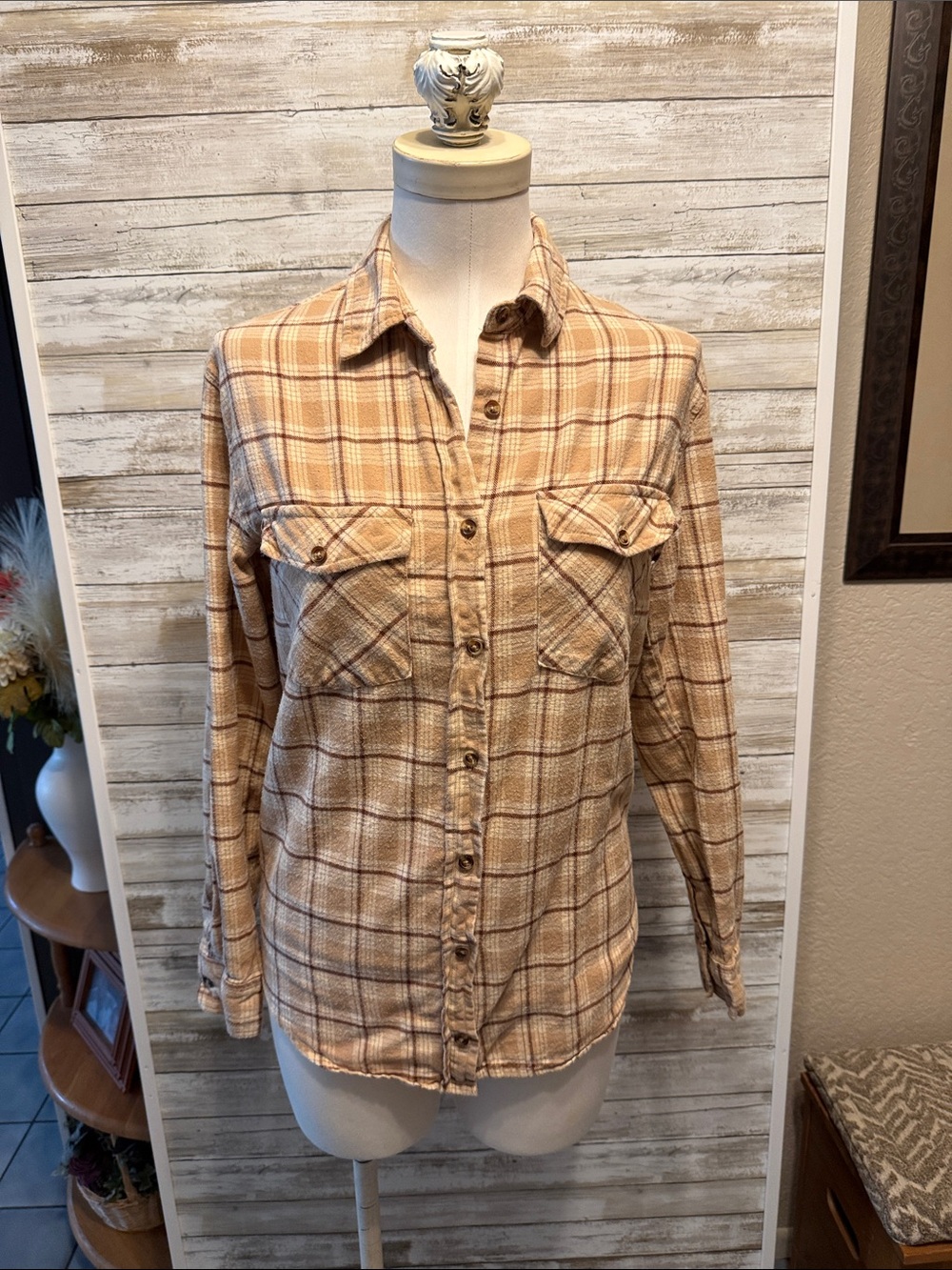 RSQ Beige Plaid Button-Up Shirt XS Thanksgiving fall colors